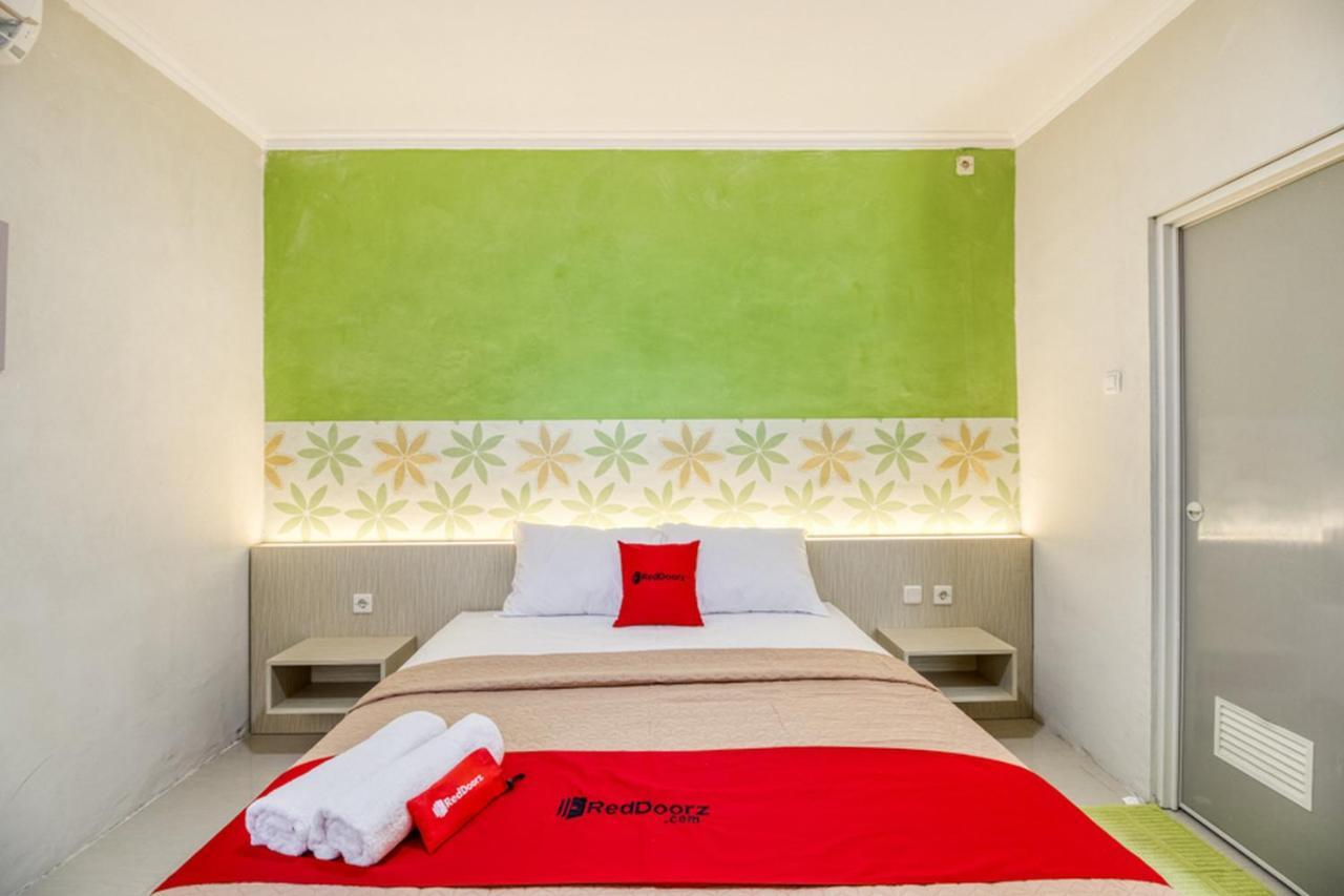 Reddoorz Near Malioboro Tugu Station Jogja 2 Ξενοδοχείο Γιογκιακάρτα Εξωτερικό φωτογραφία