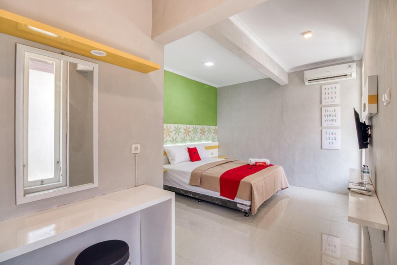 Reddoorz Near Malioboro Tugu Station Jogja 2 Ξενοδοχείο Γιογκιακάρτα Εξωτερικό φωτογραφία