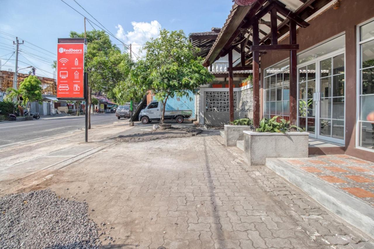 Reddoorz Near Malioboro Tugu Station Jogja 2 Ξενοδοχείο Γιογκιακάρτα Εξωτερικό φωτογραφία