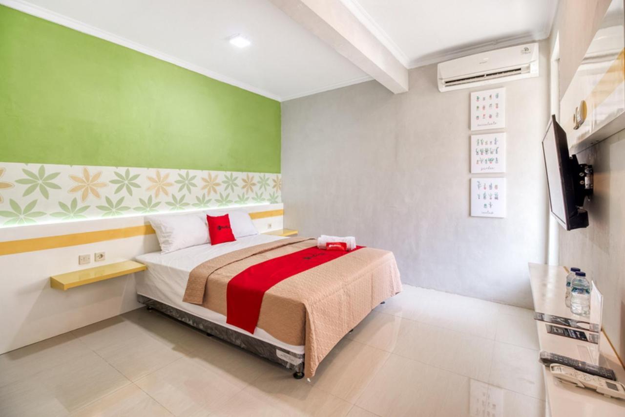 Reddoorz Near Malioboro Tugu Station Jogja 2 Ξενοδοχείο Γιογκιακάρτα Εξωτερικό φωτογραφία